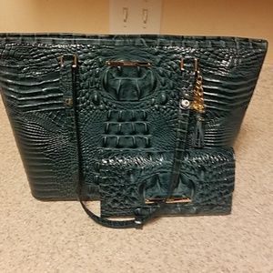 Brahmin Purse and wallet NWOT